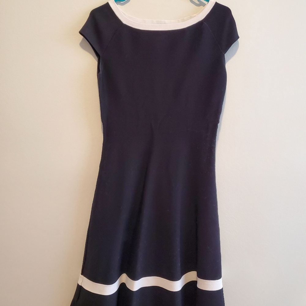 A-line black and white dress